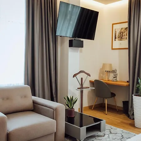 Hotel Alice Place Odessa