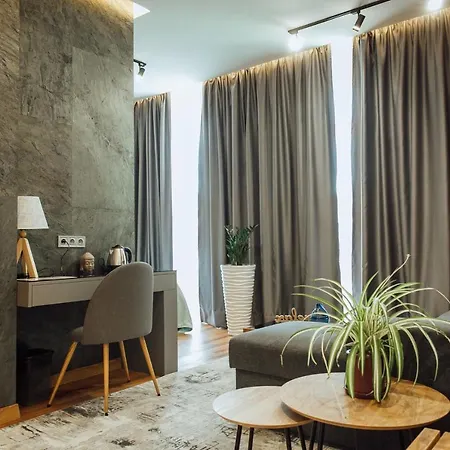 Alice Place Szálloda 4*