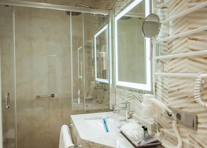 Hotel Alice Place 4*