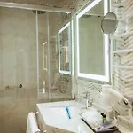Hotel Alice Place 4*