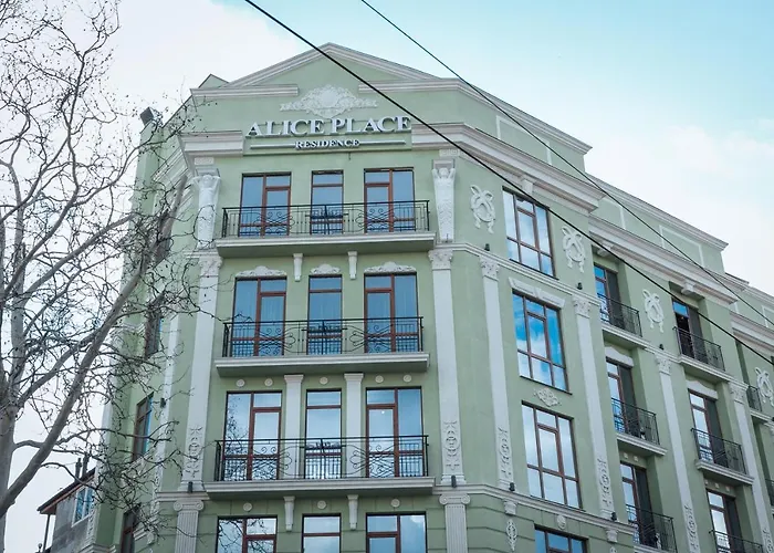 Alice Place Hotel 4*