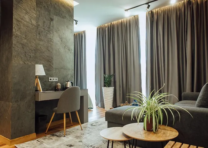 Alice Place Hotel 4*