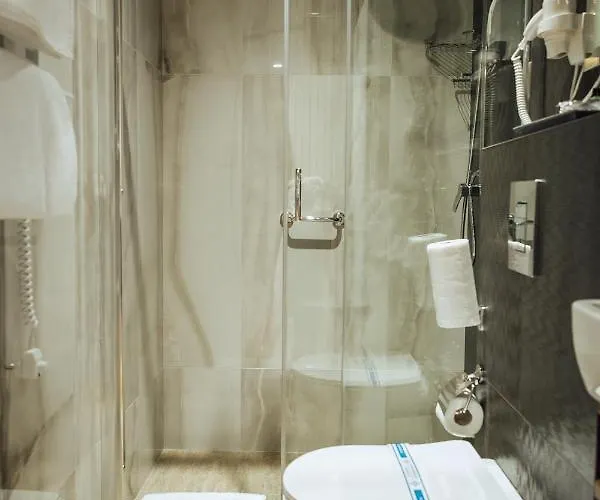 Szálloda Alice Place 4*