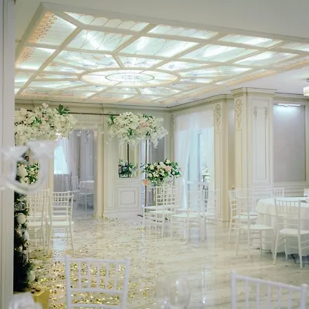 Alice Place Hotel 4*